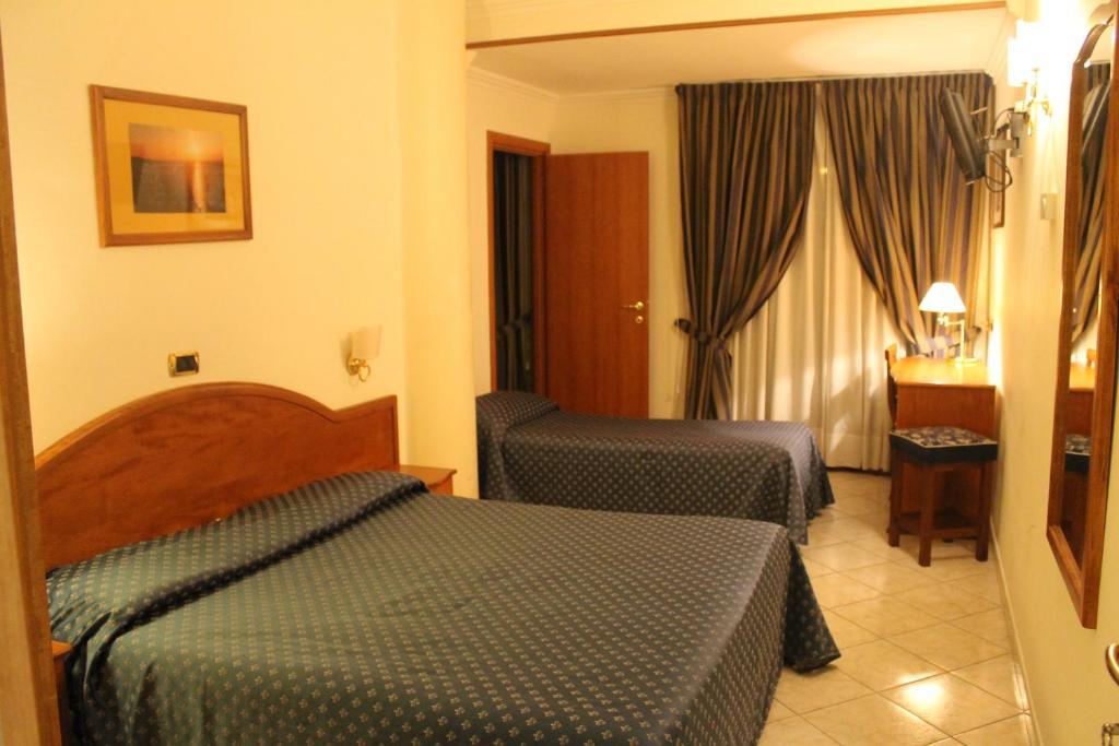 Hr Hotel & Spa Piano di Sorrento Værelse billede