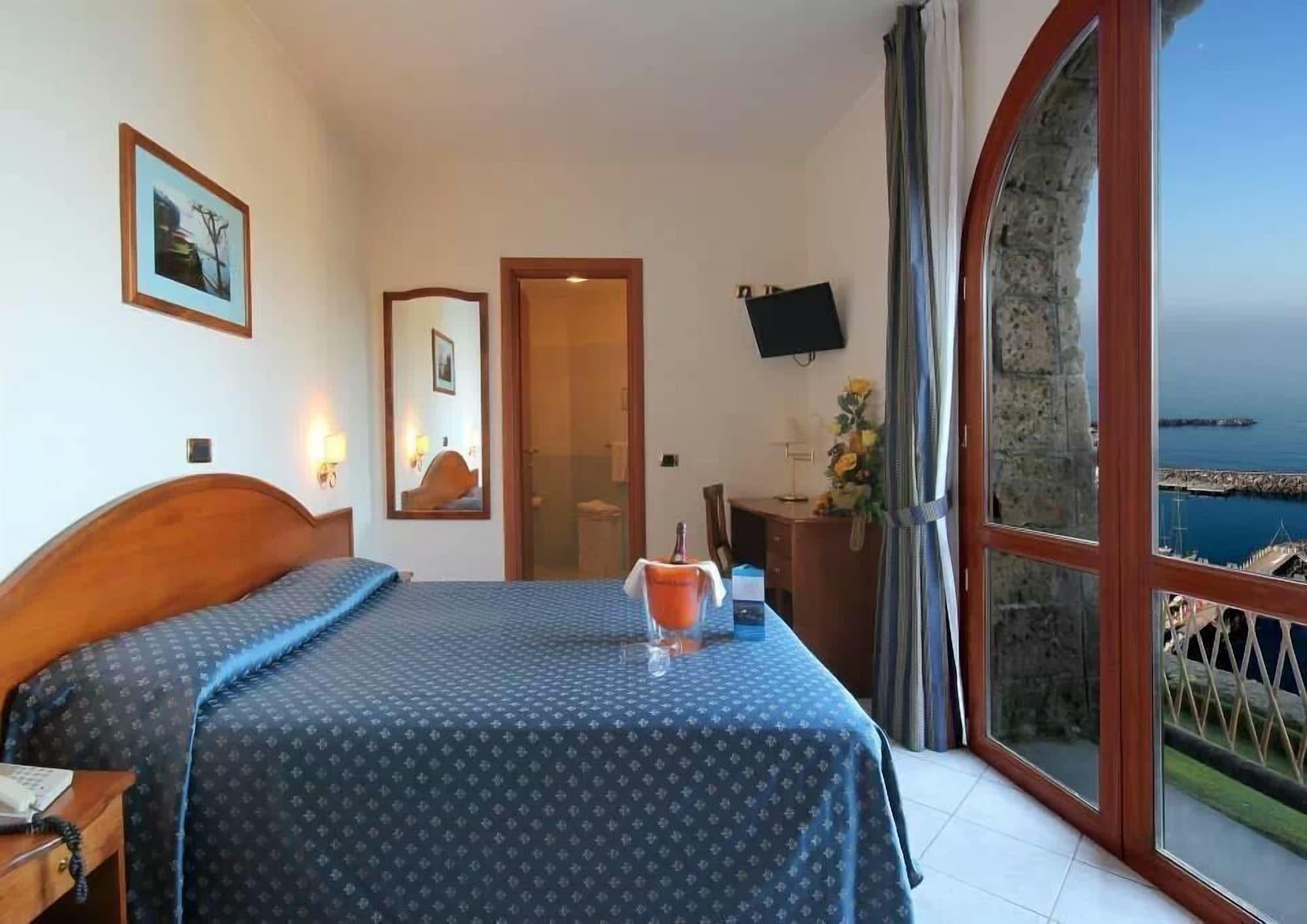 Hr Hotel & Spa Piano di Sorrento Eksteriør billede