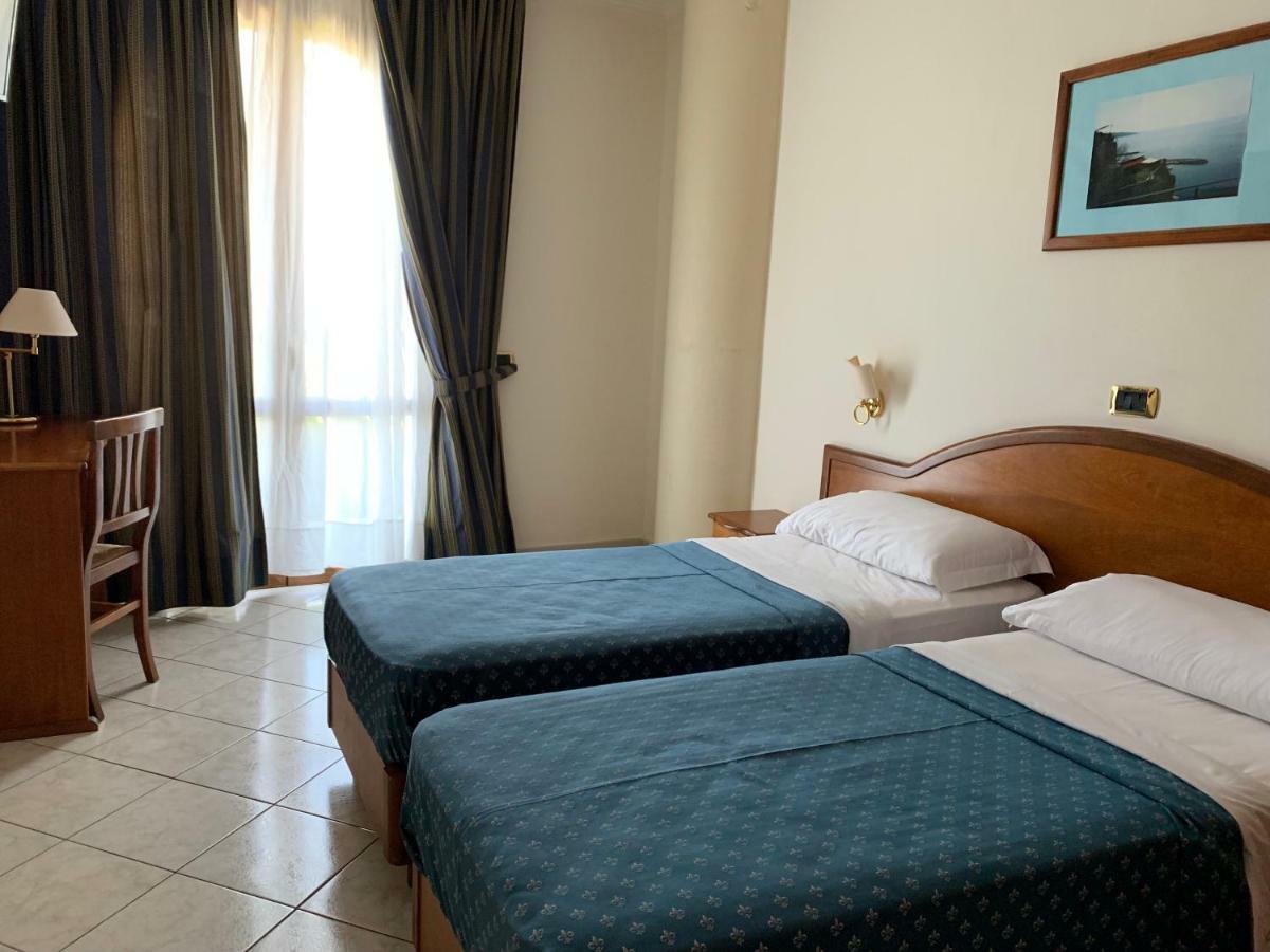 Hr Hotel & Spa Piano di Sorrento Eksteriør billede